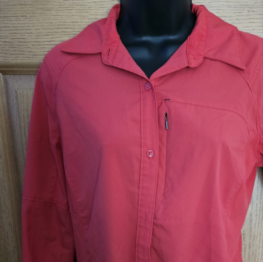 Columbia Women's Vibrant Red Button Down Shirt